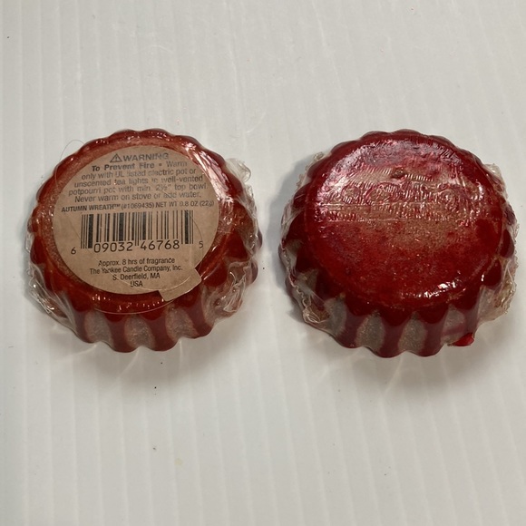 2 Yankee Candle Tarts AUTUMN WREATH NEW 8 oz each - Picture 6 of 6